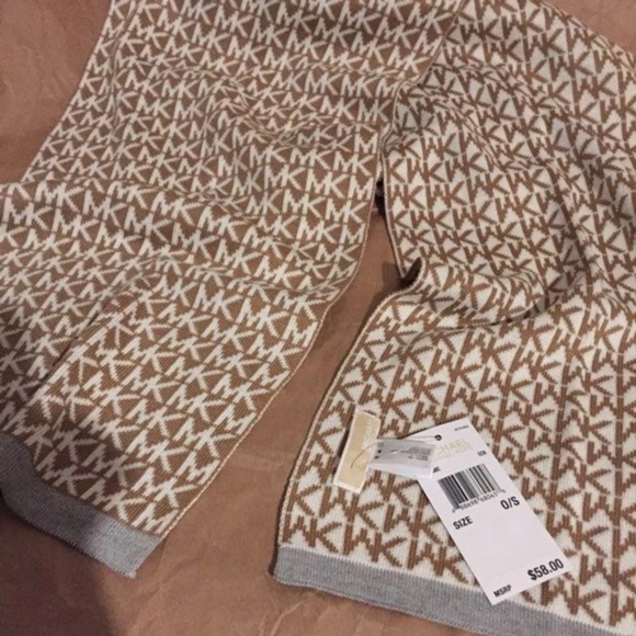 Authentic MK Michael kors monogram scarf - Picture 3 of 4